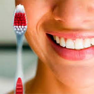 Как ухаживать за зубами после профессиональной чистки?
