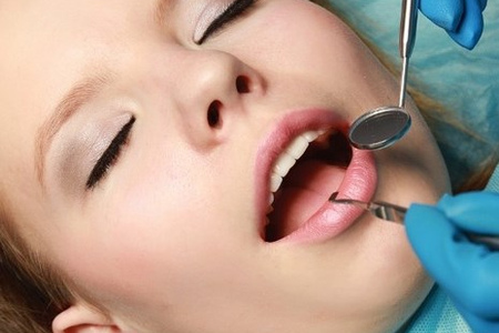Что собой представляет седация в стоматологии, и зачем чего она нужна?